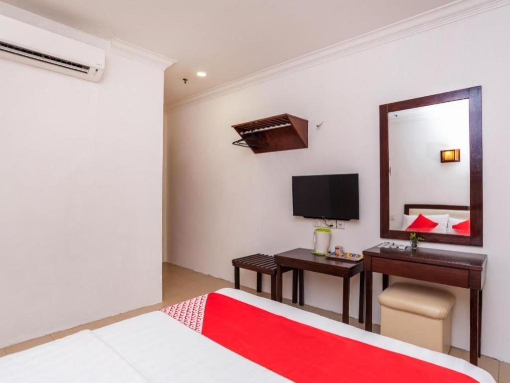 Super Oyo 1114 Neo Pegasus Hotel Segamat Exterior foto