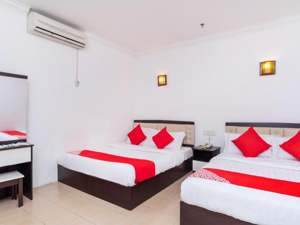 Super Oyo 1114 Neo Pegasus Hotel Segamat Exterior foto