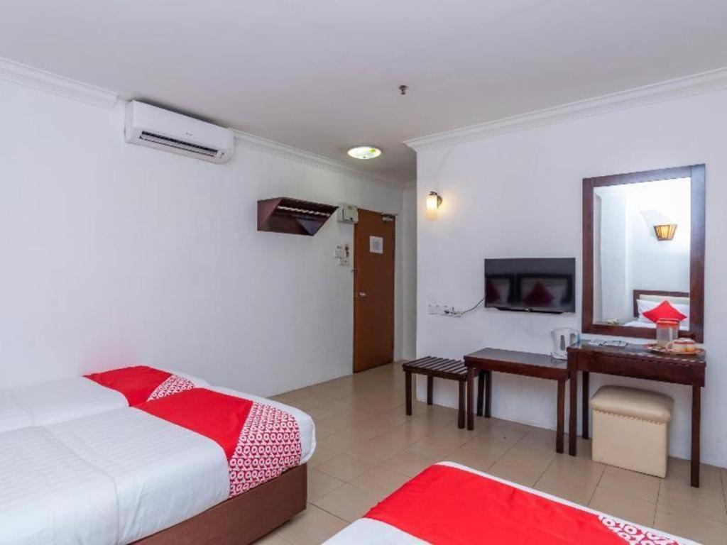 Super Oyo 1114 Neo Pegasus Hotel Segamat Exterior foto